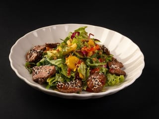 Салат з телятиною