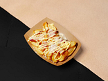 Frytki z sosem serowym