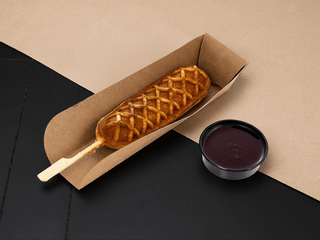 Corn dog z mozzarellą