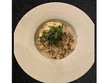 Паста з куркою та грибами