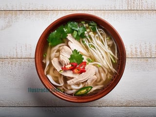 Udon nudle s pho vývarem a tofu