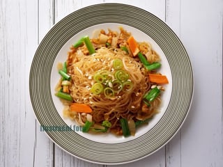Skleněné nudle s tofu, hlívou ústřičnou