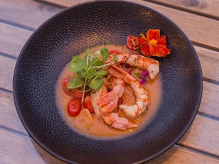 KREWETKI BLACK TIGER W SOSIE BEURRE BLANC