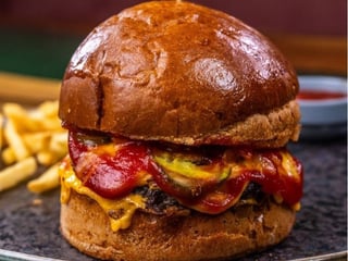 DOUBLE CHEESE BURGER
