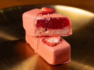 BUBBLE GUM MOUSSE BAR
