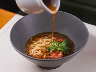 Грибна юшка з гречаною локшиною