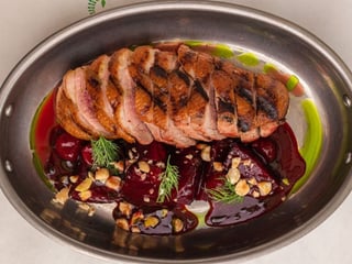 Філе качине з печеним буряком та вишневим соусом  BBQ