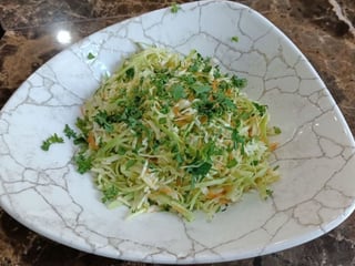 Салат із свіжоі капусти
