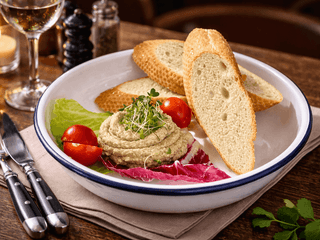 Баклажанний лабне 