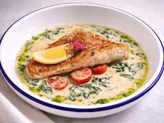 Філе червоного окуня у вершково-шпинатному  соусі