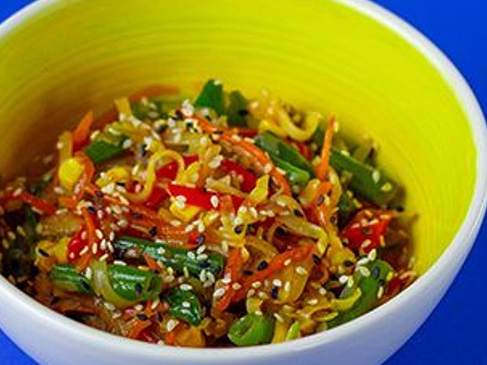 Лапша фунчоза з овочами