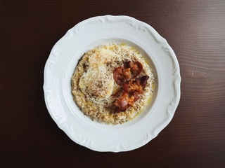 Вівсянка з пармезаном та гуанчале