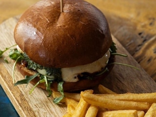Pesto-burger