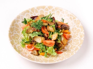 Салат з білих грибів та батату 