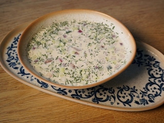 Окрошка з яловим язиком