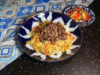 Sváteční plov 0,5 porce / Праздничный плов 0,5 порция / Festive Plov 0,5 portion