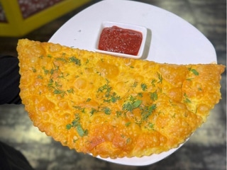 Чебурек з сиром