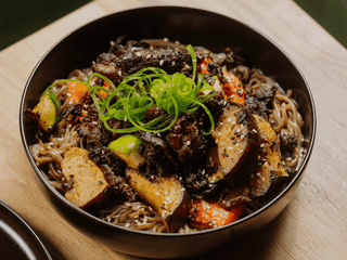 Soba Robata z wołowiną