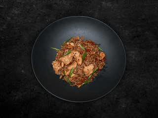 Азійський рис з куркою, грибами та овочами