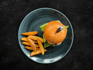Classic Cheeseburger