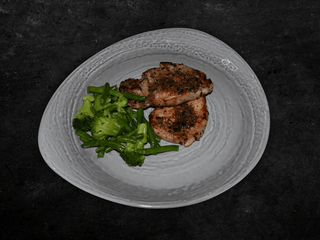 Корейка зі свинини гриль з овочами