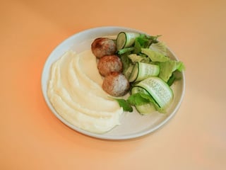 Котлетки з картопляним пюре