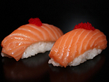 Нігірі з лососем