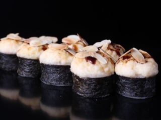 запечений з темпурною креветкою