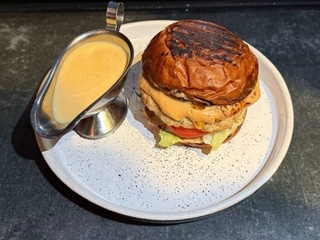 Бургер з соковитою куркою 