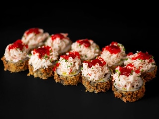 18. Volcano roll 10 szt