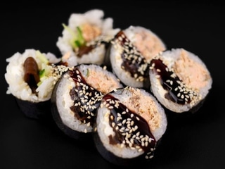 5. Futomaki łosoś grill