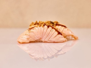 Grilezett Lazac Nigiri