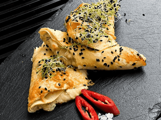 Лаваш з моцарелою