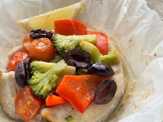 Сібас з овочами Papillote