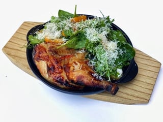Kimchi chicken with baked potatoes and smoked sour cream