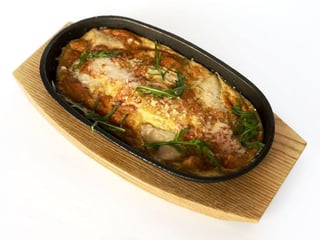 Frittata with chicken and tomatoes