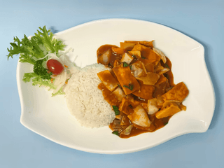 F26. Tofu na červeném kari a rýží 🌶️