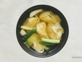 4. Wonton (Hun tun) polévka