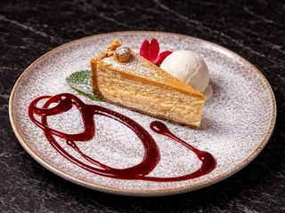 Чізкейк зі солоною карамеллю