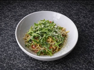 Паста з куркою та грибами