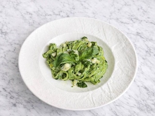 Паста з шпинатом та горгондзолою