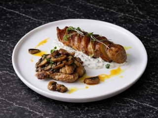 Печена свинна вирізка з картоплею