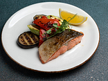 Salmon with grilled vegetables and lemon dressing