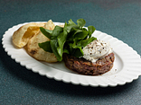 Beef tartare with truffle cream