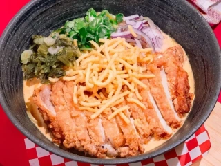 Khao Soi - z wołowiną długo gotowaną
