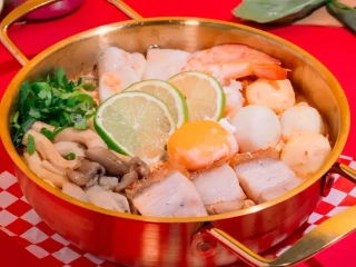 Tom Yum Mama
