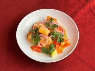 Салат з хрумким баклажаном