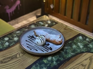 Штрудель з вишнею