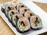 Futomaki Łosoś grill sake
