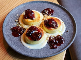 Сирники з полуничним компоте